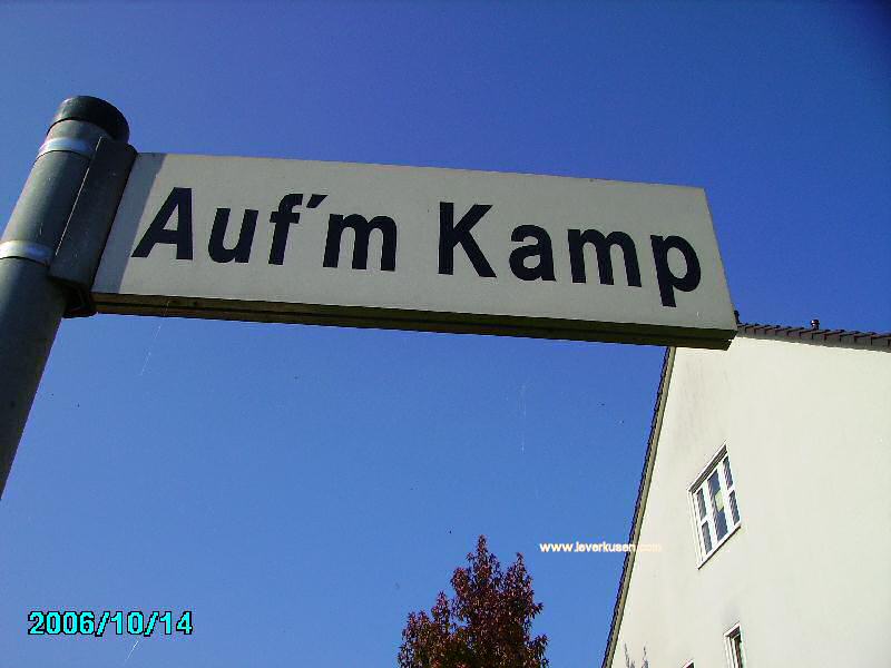 Foto der Auf'm Kamp: Straßenschild Auf´m Kamp