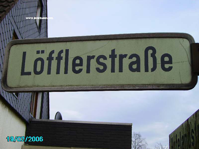 Foto der Löfflerstr.: Straßenschild Löfflerstr.