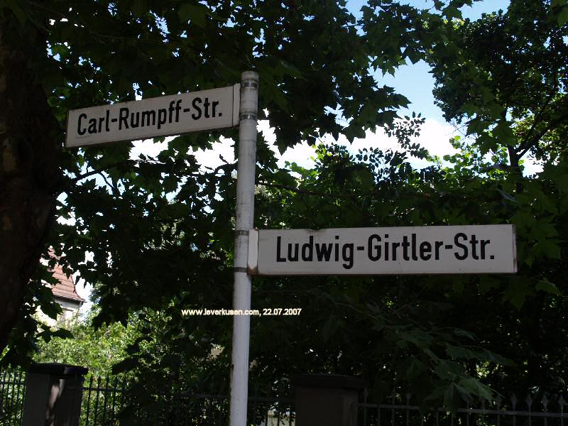 Foto der Ludwig-Girtler-Str.: Straßenschild Ludwig-Girtler-Str.