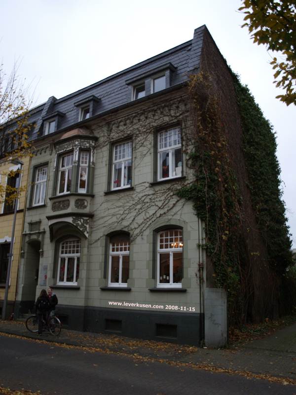 Wohngebäude, Kaiserstr. 9