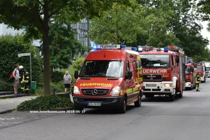 Leverkusen: Brand in einem Hochbunker Kreuzhof